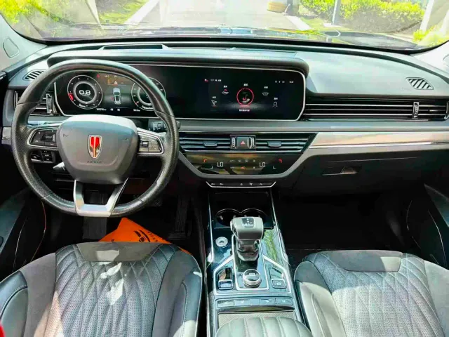 Hongqi HS5 — Фото автомобиля 7