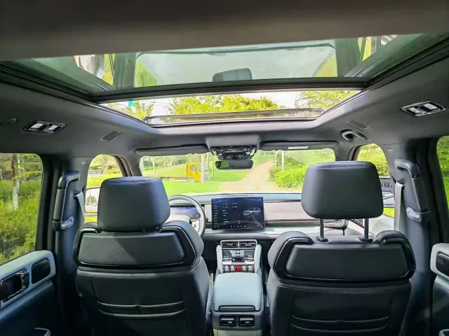 BYD FangChengBao Leopard 5 — Фото автомобиля 5