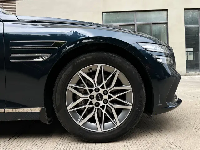 Genesis G80 — Фото автомобиля 9