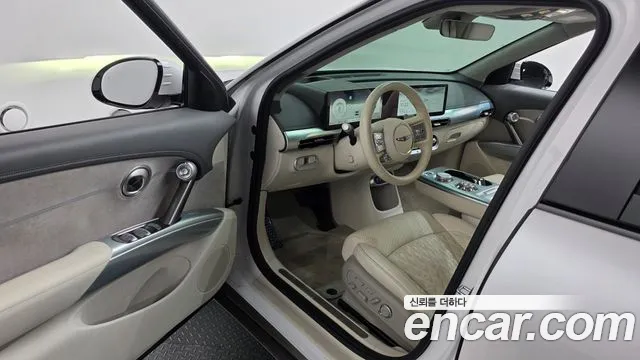 Genesis GV60 — Фото автомобиля 15