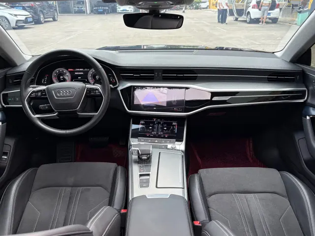 Audi A7L — Фото автомобиля 11