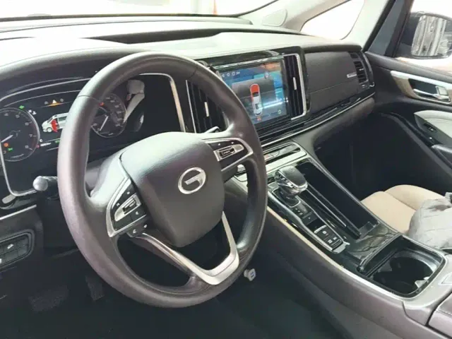 GAC Trumpchi M8 — Фото автомобиля 5