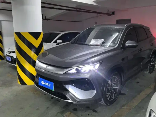Фотография автомобиля — BYD Song Pro