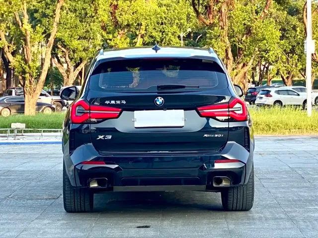 BMW X3 — Фото автомобиля 12