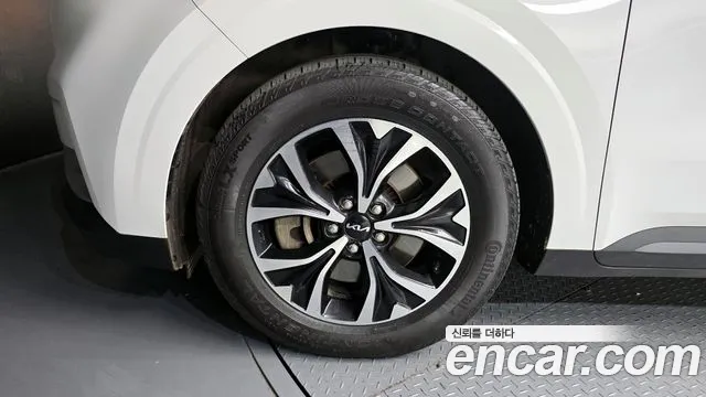 Kia Canival Carnival 4 поколение 9 мест Prestige — Фото автомобиля 5