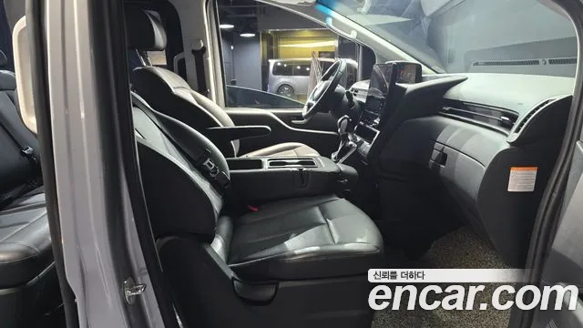 Hyundai Staria Staria — Фото автомобиля 11