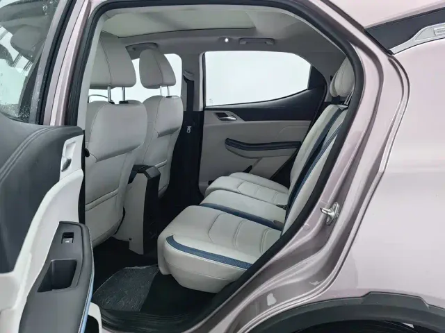 BYD Yuan Pro — Фото автомобиля 15