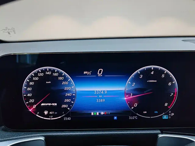 Mercedes-Benz GLB AMG — Фото автомобиля 4