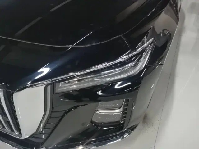 Hongqi H5 — Фото автомобиля 23