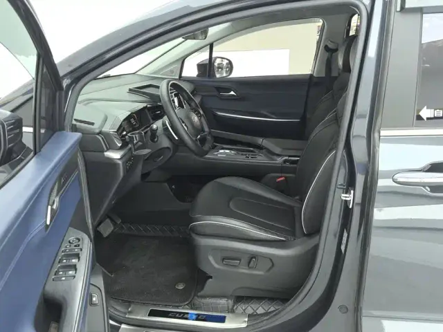 Hyundai Custo — Фото автомобиля 9