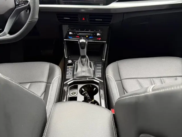 Volkswagen Passat — Фото автомобиля 11