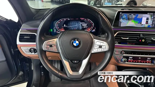BMW 7 Series G11 — Фото автомобиля 16