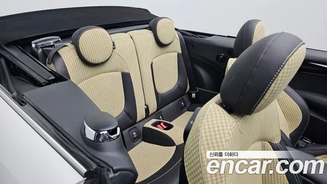 Mini Cooper Convertible — Фото автомобиля 24