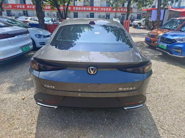 Changan Lamore — Фото автомобиля 12