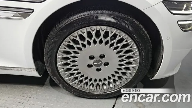 Genesis G80 Бензин 2.5 турбо AWD — Фото автомобиля 5