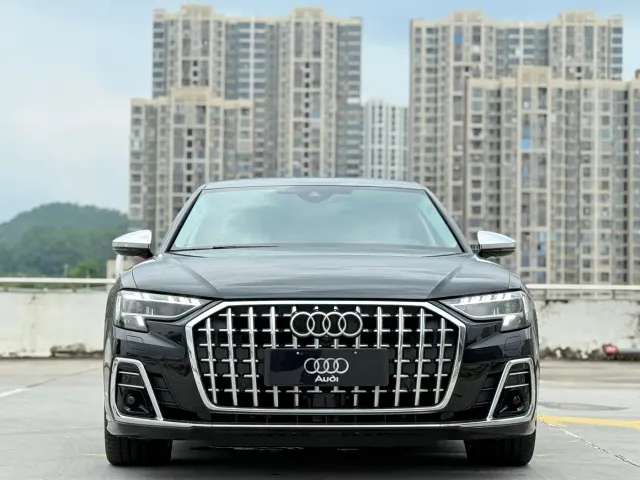 Audi A8 — Фото автомобиля 2