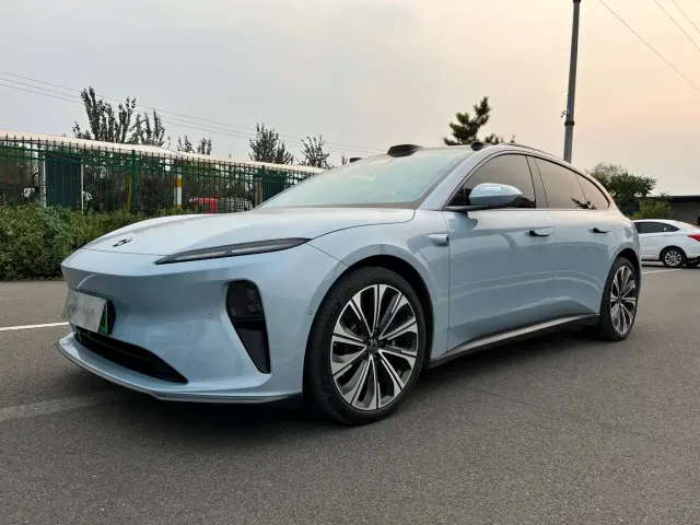 Фотография автомобиля — Nio ET5 Touring