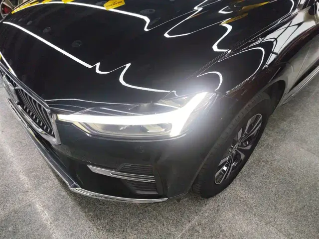 Volvo XC60 — Фото автомобиля 22