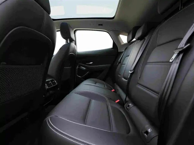 Jaguar E-PACE — Фото автомобиля 18