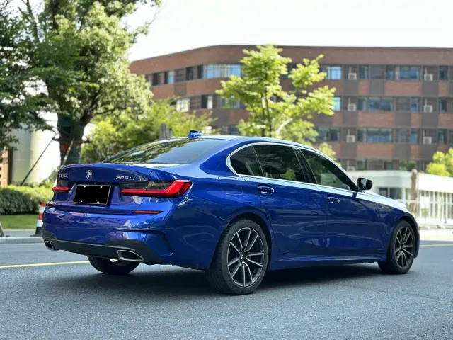 BMW 3 Series — Фото автомобиля 4