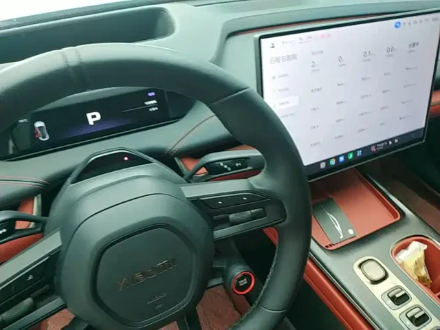 Xiaomi SU7 — Фото автомобиля 13