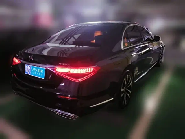 Mercedes-Benz S-Class — Фото автомобиля 2