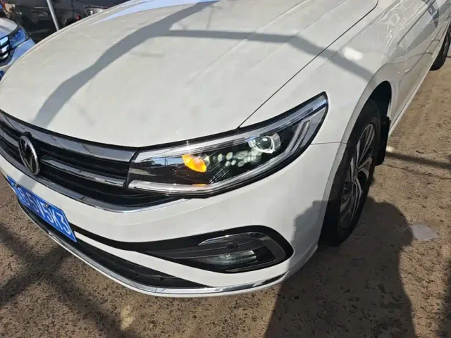Volkswagen Bora — Фото автомобиля 23