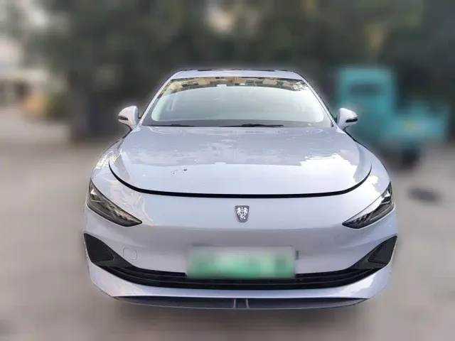 Roewe D7 — Фото автомобиля 2