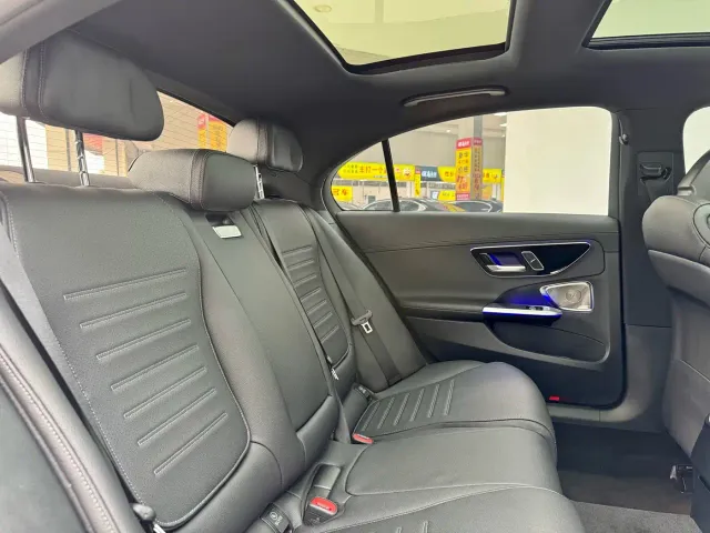 Mercedes-Benz C-Class — Фото автомобиля 12