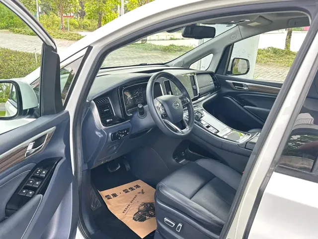 GAC Trumpchi M8 — Фото автомобиля 14
