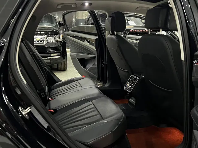 Volkswagen Passat — Фото автомобиля 14