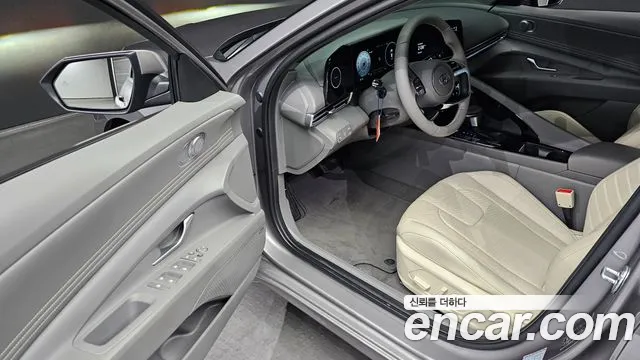 Hyundai AVANTE Inspiration — Фото автомобиля 10