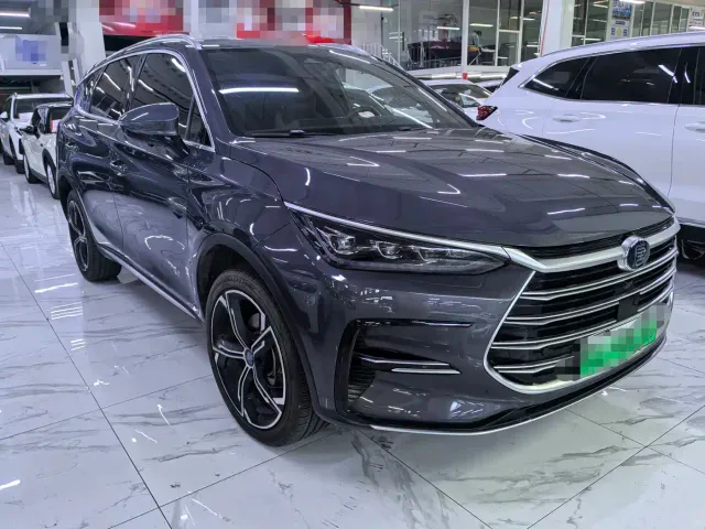 BYD Tang — Фото автомобиля 3