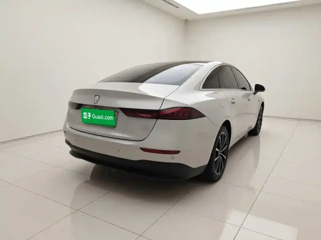 Roewe D7 — Фото автомобиля 6