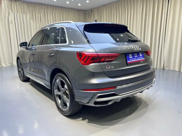 Audi Q3 — Фото автомобиля 4