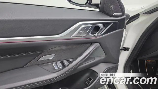 BMW i4 — Фото автомобиля 19