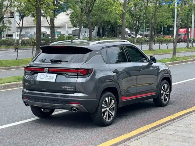 Changan CS35 Plus — Фото автомобиля 7