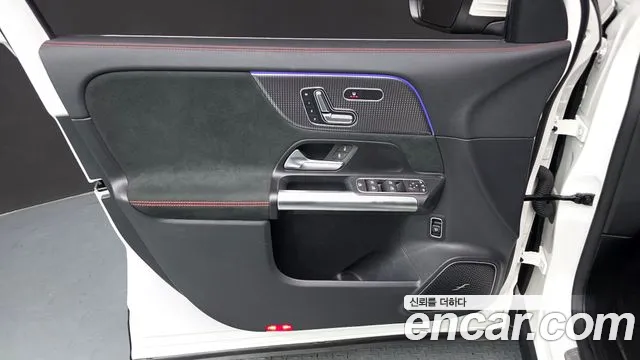 Mercedes-Benz EQA — Фото автомобиля 24