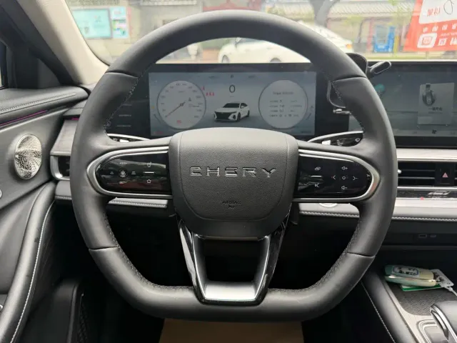 Chery Arrizo 8 — Фото автомобиля 9