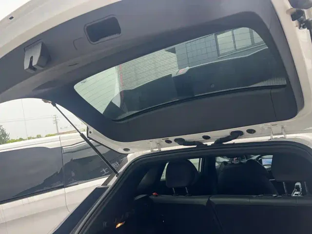 Geely Boyue — Фото автомобиля 14