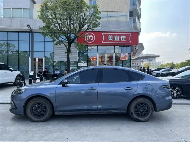 BYD Seal 05 DM-i — Фото автомобиля 3