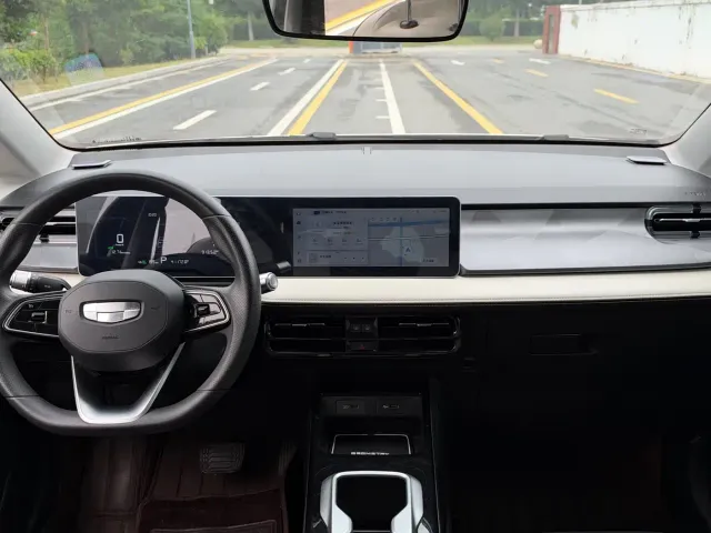 Geely Geometry E Firefly — Фото автомобиля 8