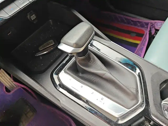 Geely Emgrand S — Фото автомобиля 13