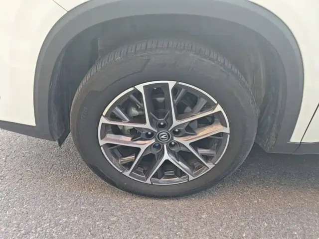 Changan CS75 Plus — Фото автомобиля 22