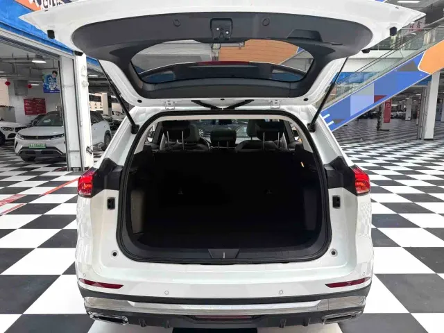 Haval H6 — Фото автомобиля 14