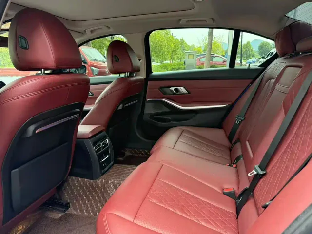 BMW 3 Series — Фото автомобиля 8