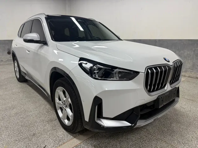 BMW X1 — Фото автомобиля 3