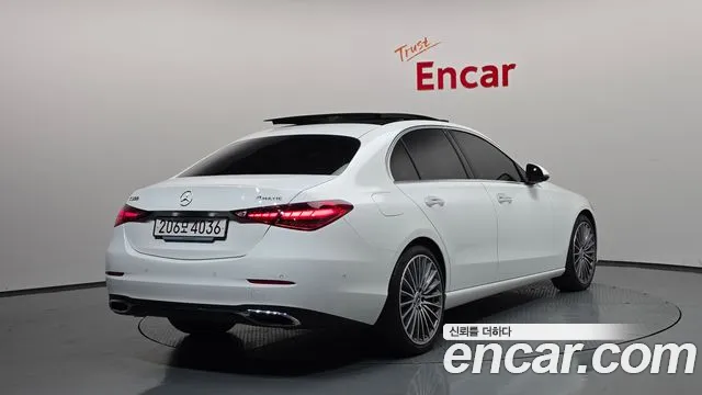 Mercedes-Benz C-Class — Фото автомобиля 2