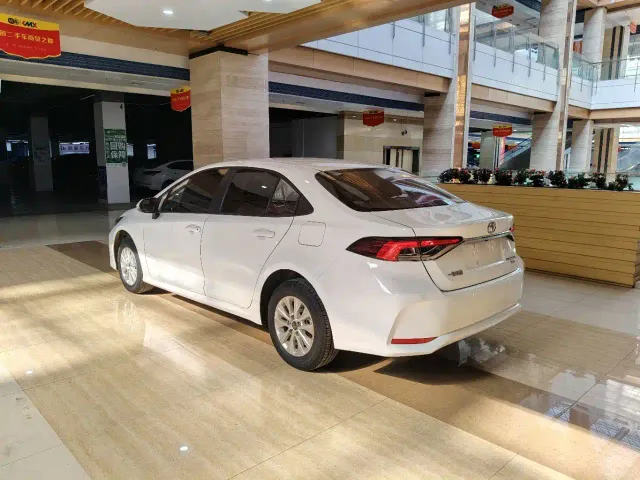 Toyota Corolla — Фото автомобиля 4