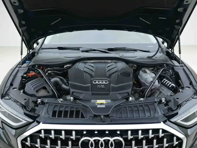 Audi A8 — Фото автомобиля 7